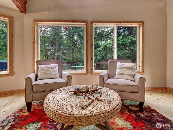 3rd image of 115 Kahlua Court