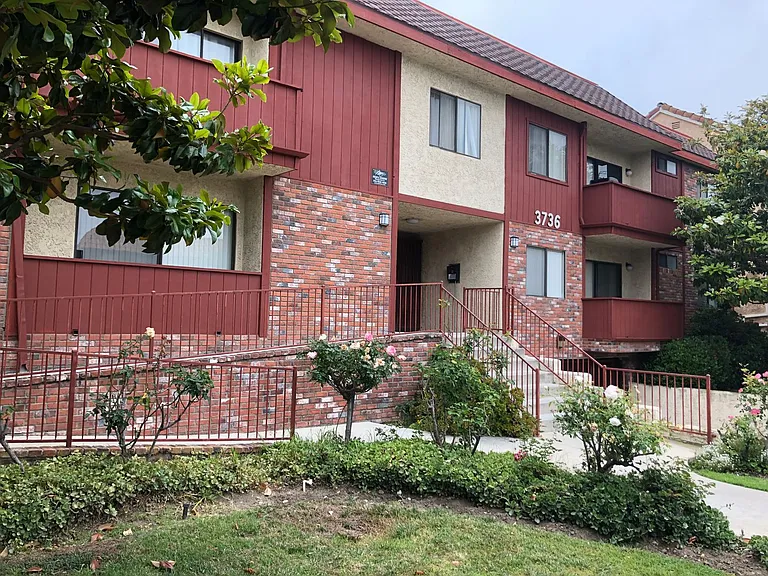 3736 Jasmine Ave — Photo 9