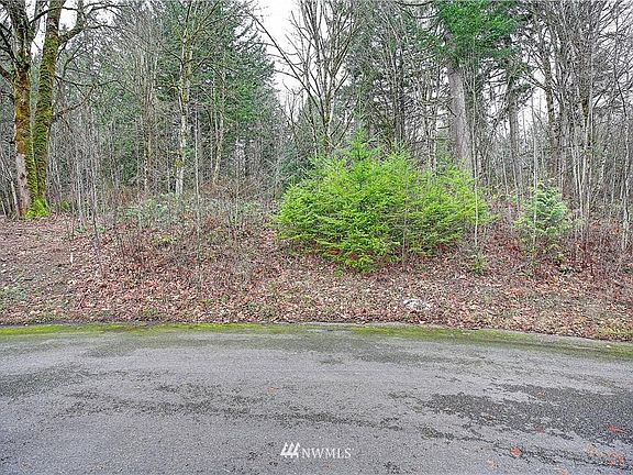 4th image of 12004 6th Ave NE
