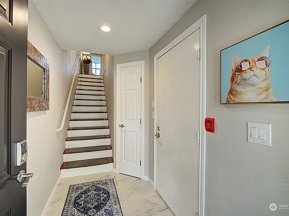 3rd image of 16125 Juanita Woodinville Way NE #1304