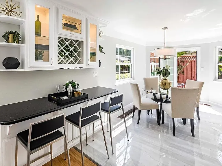 38 Devonshire Ave #8 — Photo 13