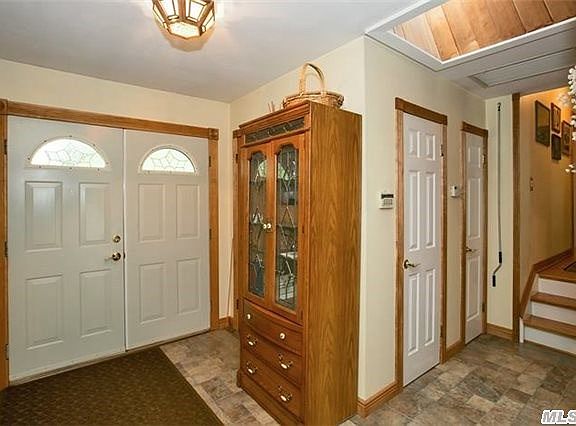 2nd image of 20 Fairway Dr
