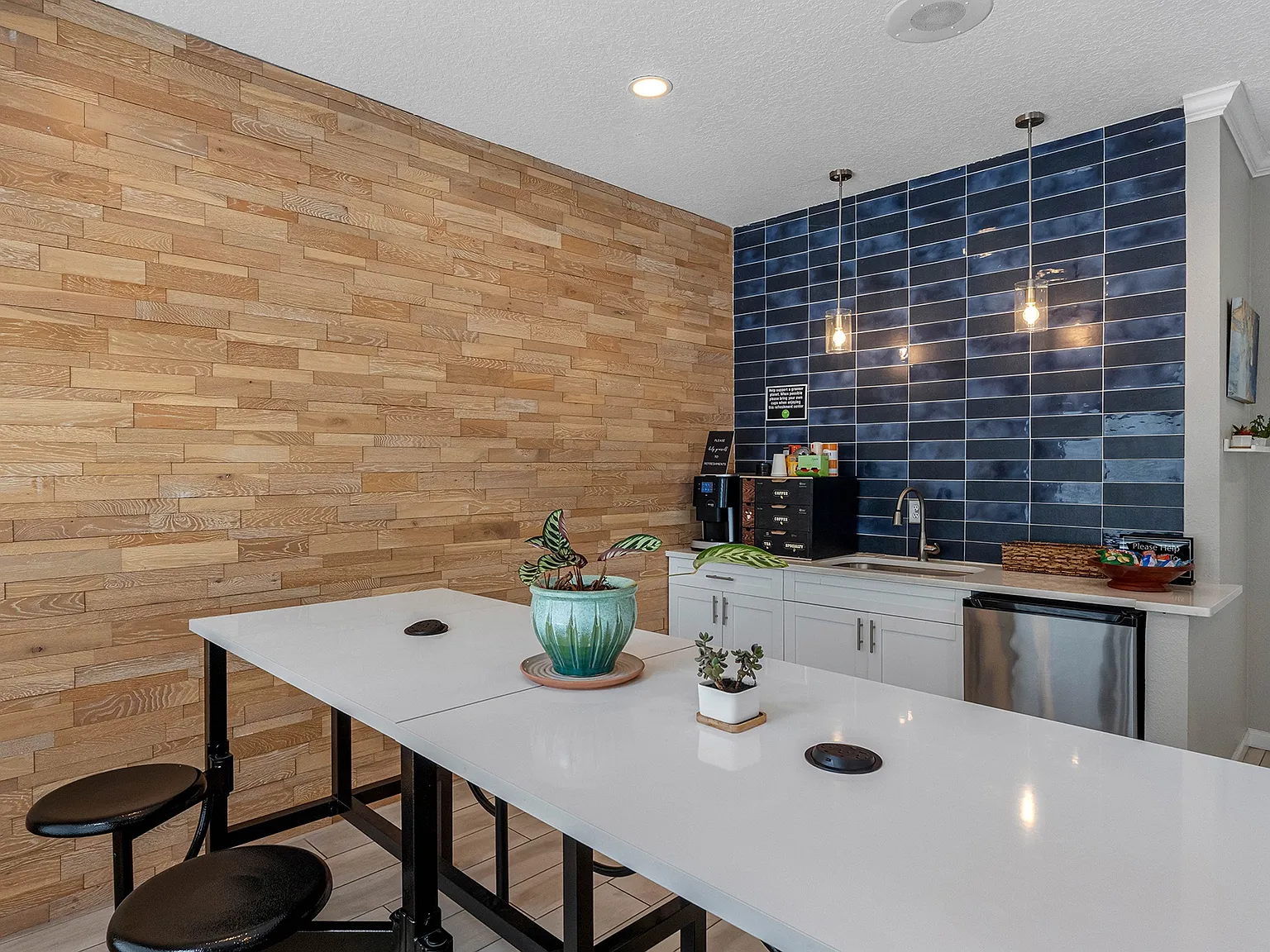 The Colony at Deerwood Apartments — Photo 4