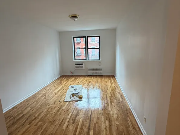 420 East 82nd Street image 1 of 6