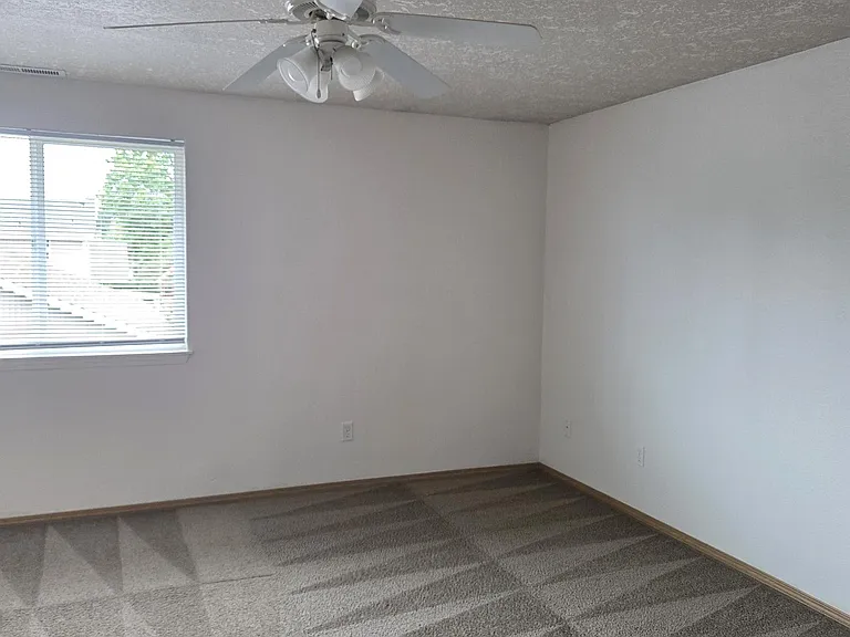 4785 Future Dr NE — Photo 6