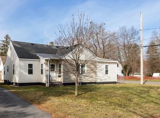 109 Coolidge Rd, North Syracuse, NY 13212