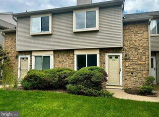 102 Teal Ct, East Windsor, NJ 08520