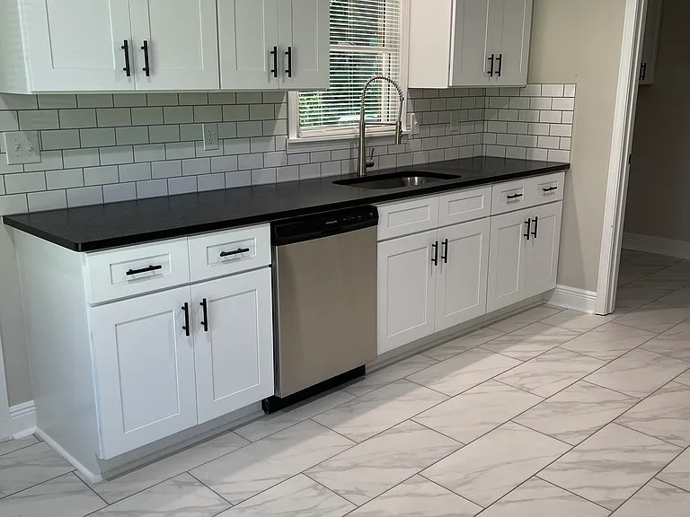 5102 Whites Mill Rd #B — Photo 3