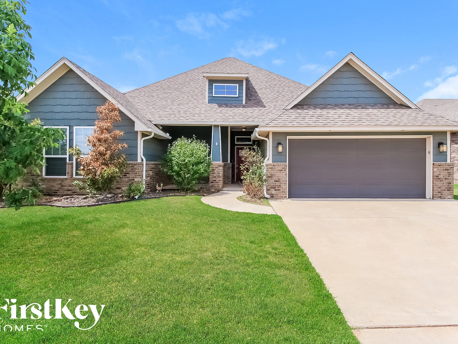 4 bed, 2.0 bath, 2006 sqft, $2,675 — Photo 1