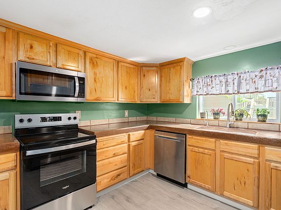 3rd image of 10914 E 10th Ave