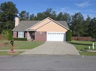 103 Bob White Ct, Raeford, NC 28376