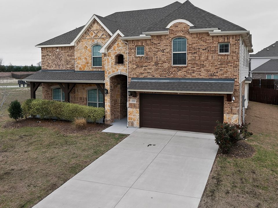 1st image of 1515 Spring Hill Dr