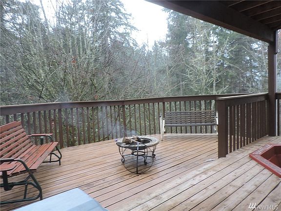 3rd image of 6102 41st Ave E
