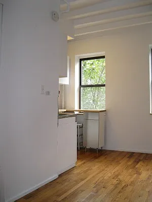 Rented by Tower Brokerage | media 26