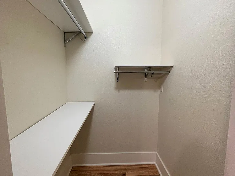 5858 Alderson St #3 — Photo 3