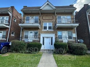 3289 E 143rd St #1, Cleveland, OH 44120