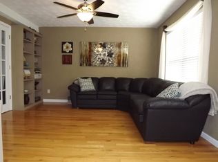 722 Donna Dr, O Fallon, IL 62269