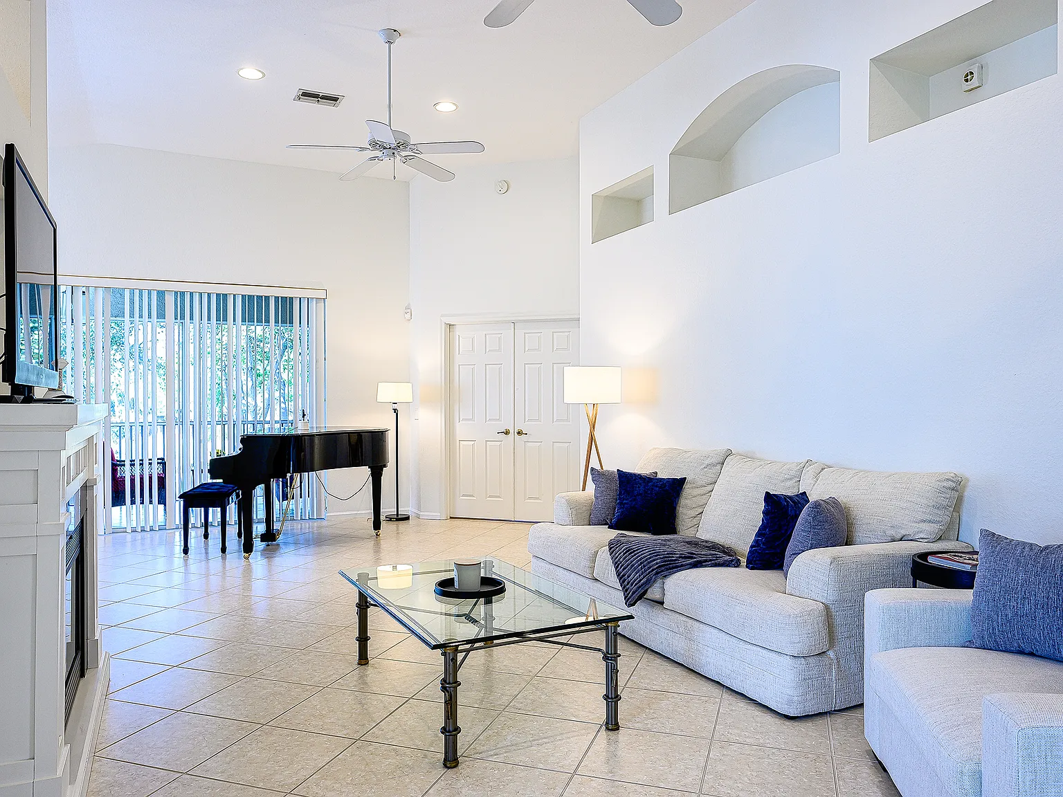 3 bed, $5,000 — Photo 4