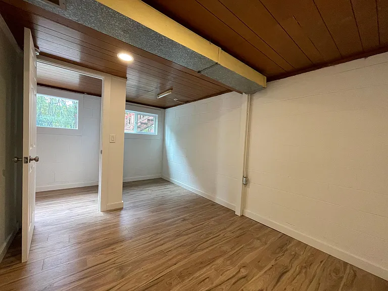 1648 Higgins Rd SE #C — Photo 12