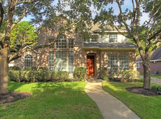 1018 Hathorn Way Dr, Houston, TX 77094