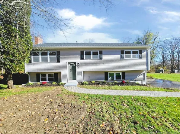 5 Fox Tail Lane, Brookfield, CT 06804