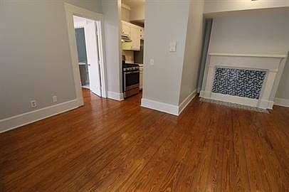 2nd image of 1616 Sycamore St APT 6