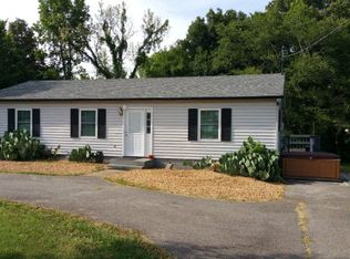 102 Tierra Del Sol Dr, Springville, TN 38256