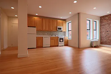 Rented by PMG Real Estate 