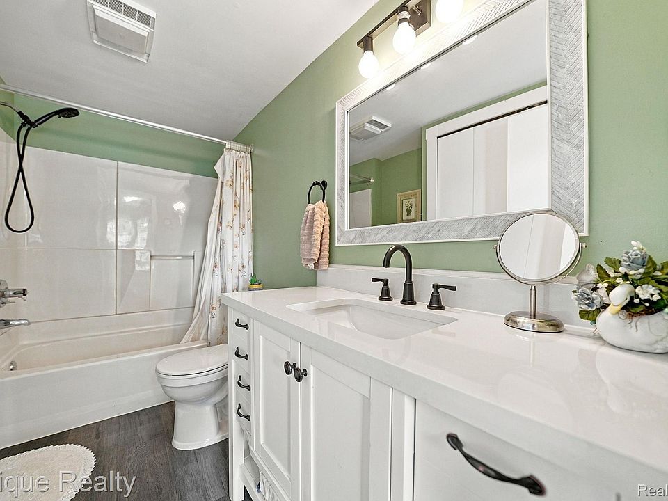 4157 Flynn Dr, photo 7