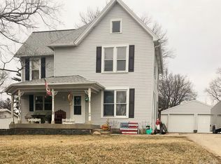910 E South St, Marshalltown, IA 50158