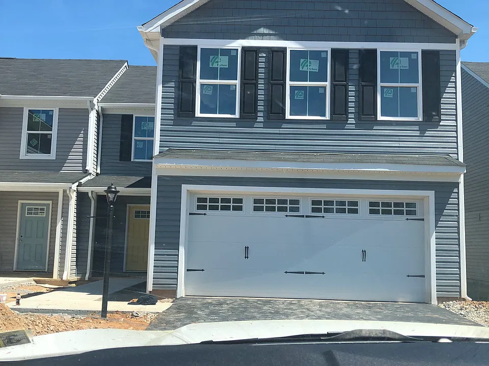 260 Thicket Dr