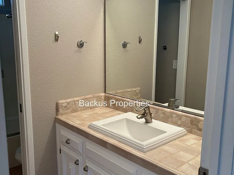 17240 Tamara Ln — Photo 9