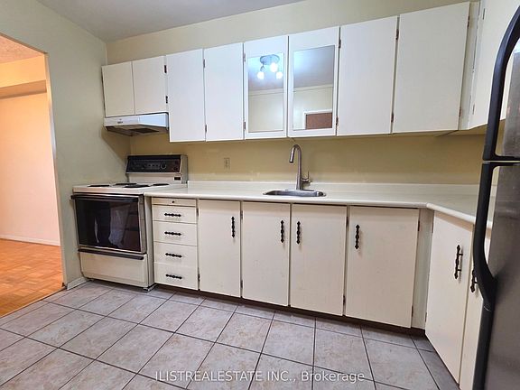 5th image of 5 Massey Sq #407