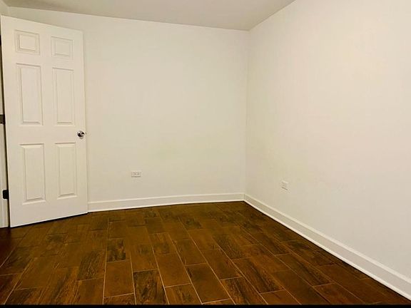 3rd image of 4726 N Troy St #G