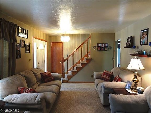 3rd image of 1527 Galaxy Dr