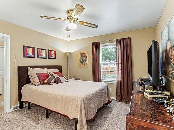 4th image of 1404 Reycraft Dr