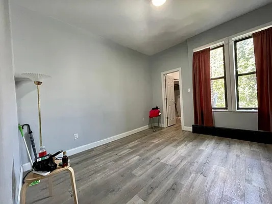 Rented by Compass | media 12