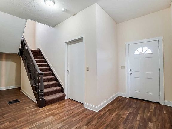 4th image of 2615 Stanton Ave #1