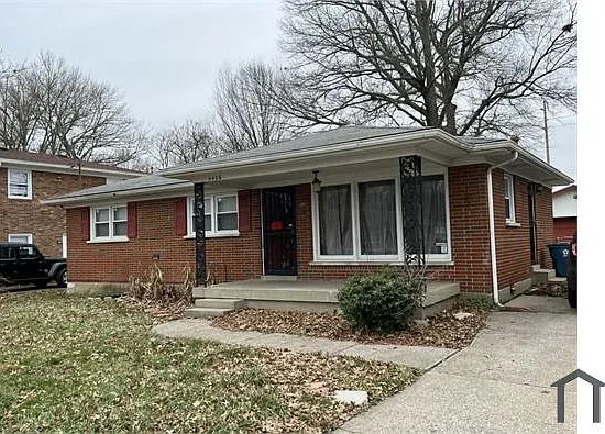 4406 Clarene Dr — Photo 1