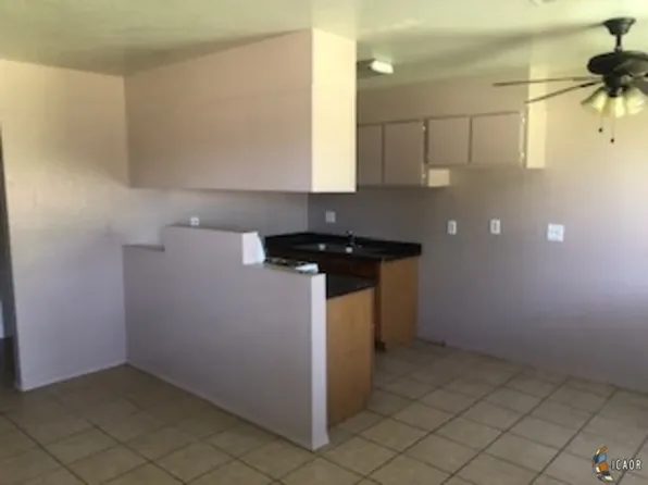 321 W Orange Ave, El Centro, CA 92243