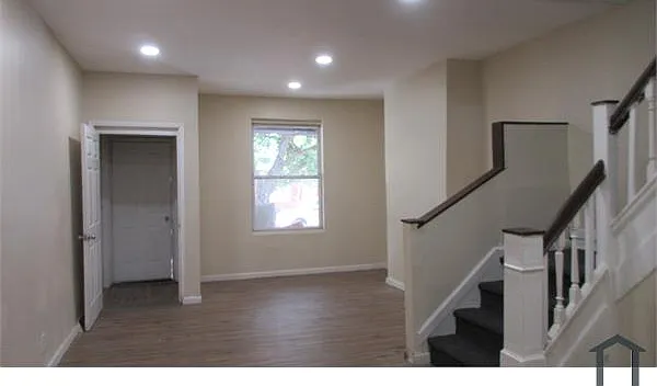 5 bed, $2,185 — Photo 1