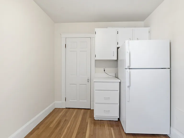 0 Greenleaf St #24 — Photo 10