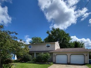 637 Root Rd, Lorain, OH 44052