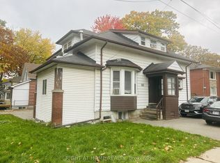 60 Long Branch Ave #2, Toronto, ON M8W 3J2