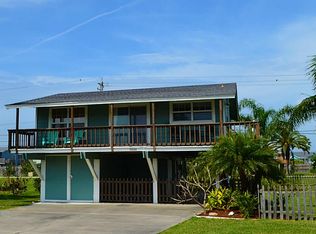 16606 Captain Kidd Rd, Jamaica Beach, TX 77554