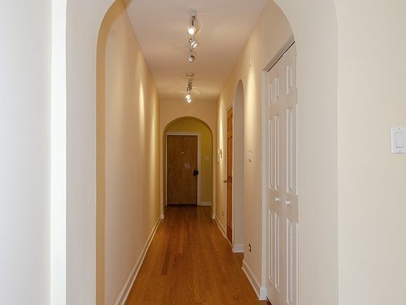 3rd image of 7446 N Damen Ave APT 2S