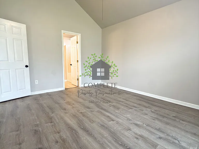 104 Savignon Cir — Photo 5