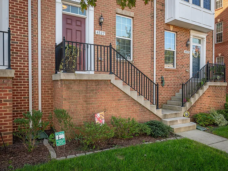 4527 Foster Ave — Photo 4