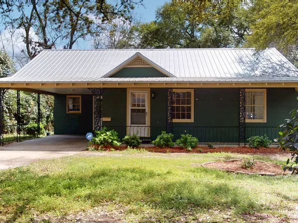 205 Price St, Swainsboro, GA 30401