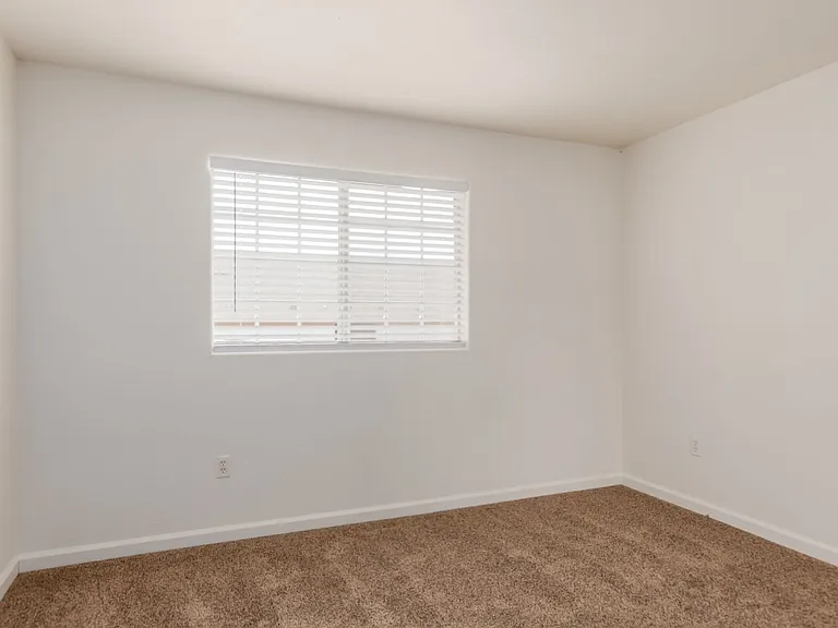 4730 E Craig Rd #32 — Photo 16